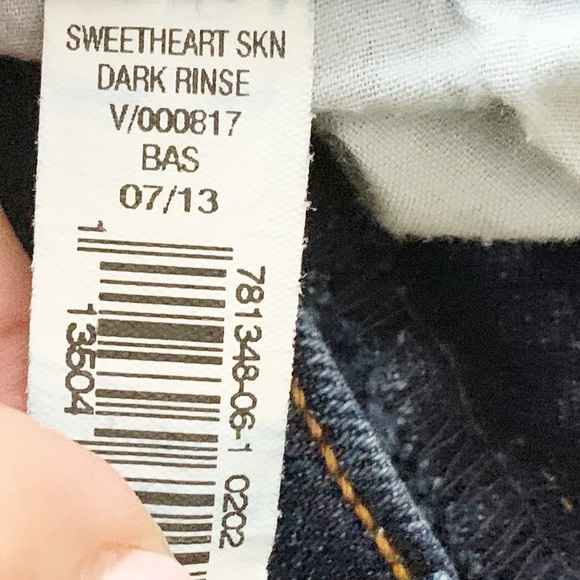 Old Navy The Sweetheart Skinny Denim Jeans Dark Indigo Wash Regular Fit Size 2 - Picture 8 of 9